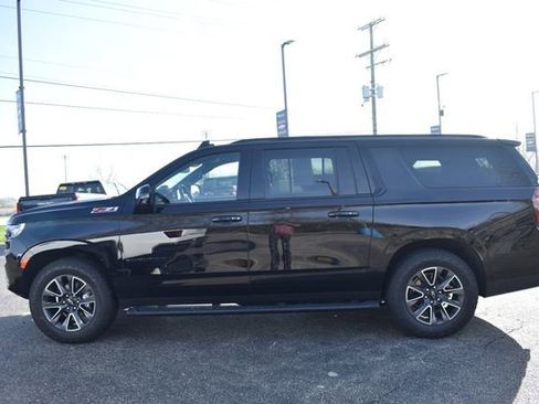 Used 2023 Chevrolet Suburban Z71 w/ Z71 Off-Road Package image 6