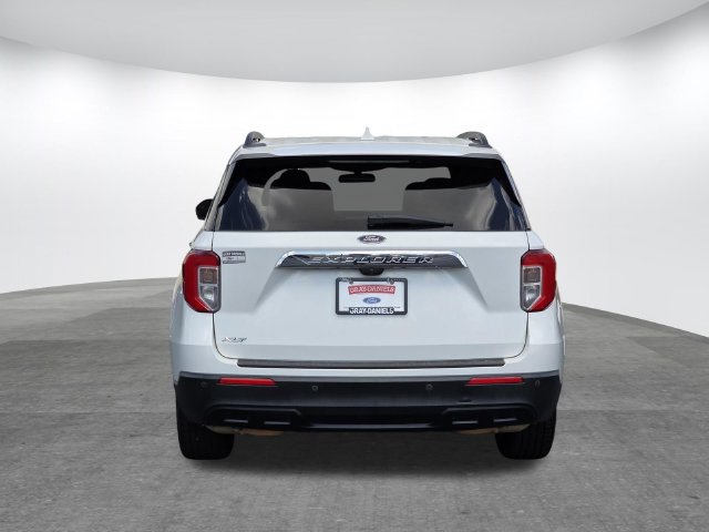 Certified 2022 Ford Explorer XLT RWD image 5
