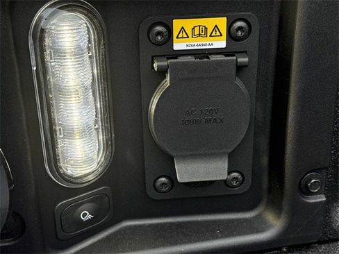 New 2026 Ford Maverick Lariat w/ Black Appearance Package image 14