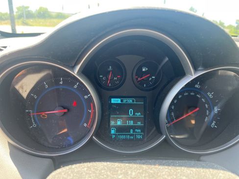 Used 2013 Chevrolet Cruze LS FWD image 7
