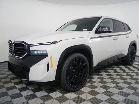 New 2026 BMW XM Label Red image 8