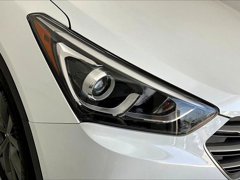 Used 2017 Hyundai Santa Fe Sport image 36