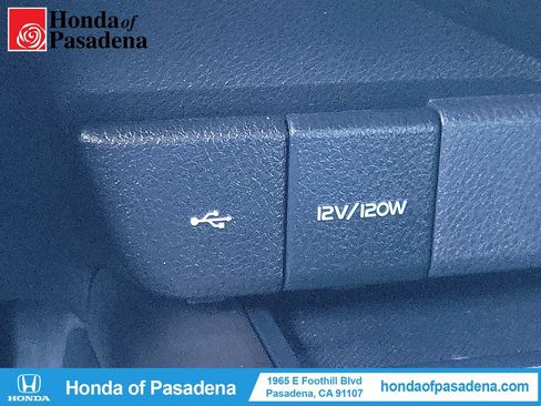 Used 2023 Toyota Camry SE w/ Protection Package (Q2) (TMS) FWD image 17