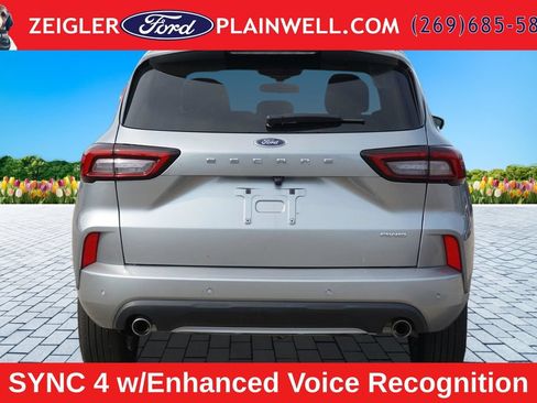 Used 2024 Ford Escape ST-Line w/ Tech Pack #1 AWD/4WD image 4
