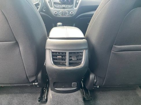 Used 2024 Chevrolet Malibu LT FWD image 28