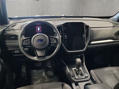 Used 2025 Subaru Forester Premium w/ Convenience Package #1 AWD/4WD image 16