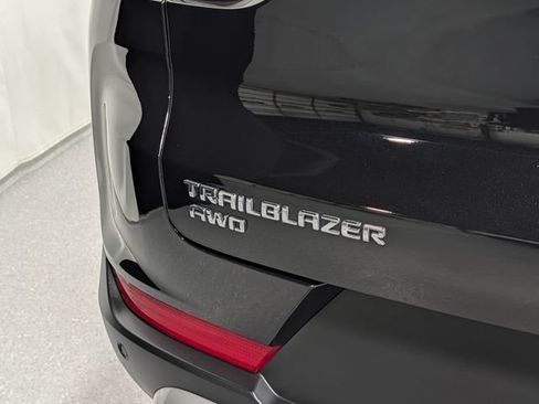 Certified 2024 Chevrolet TrailBlazer LT w/ Driver Confidence Package AWD/4WD image 5