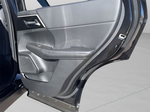 New 2026 Mitsubishi Outlander SE FWD image 32