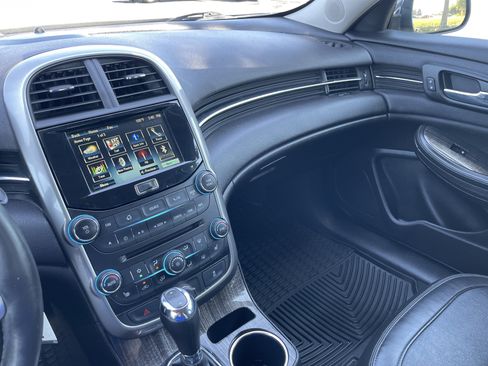 Used 2016 Chevrolet Malibu LTZ FWD image 14