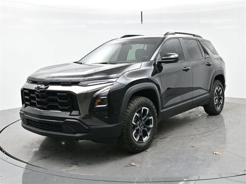 Used 2026 Chevrolet Equinox ACTIV w/ Convenience Package III image 3