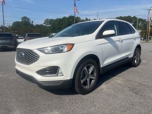 Used 2024 Ford Edge SEL w/ Convenience Package AWD/4WD image 3