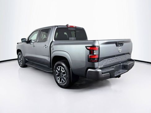 Used 2025 Nissan Frontier SL AWD/4WD image 9