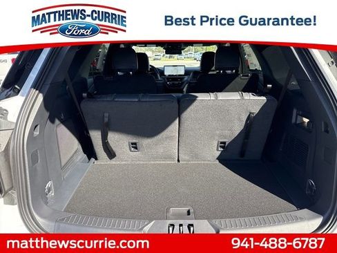New 2026 Ford Explorer ST-Line w/ ST-Line Street Pack image 14