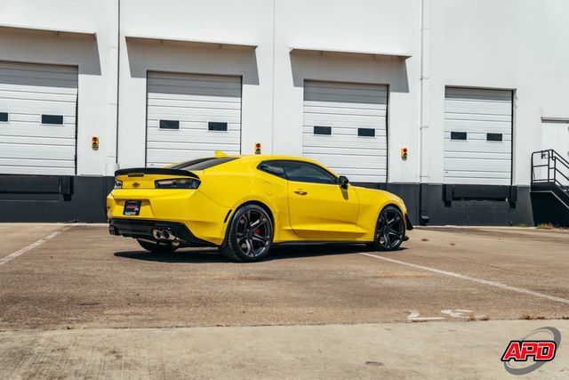 Used 2017 Chevrolet Camaro SS RWD image 62