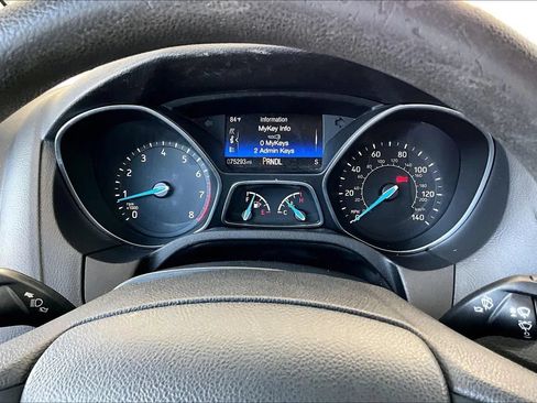 Used 2017 Ford Focus SE FWD image 12