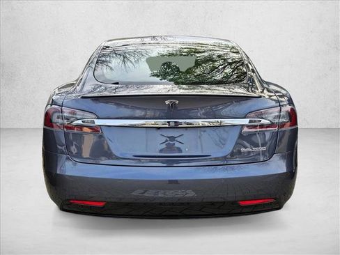 Used 2021 Tesla Model S Performance image 9