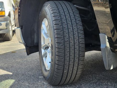 Used 2024 Chevrolet Silverado 1500 LT image 27