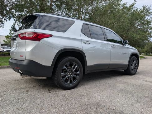 Used 2020 Chevrolet Traverse RS FWD image 9
