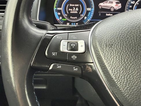 Used 2019 Volkswagen e-Golf SEL Premium image 14