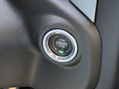 Used 2023 Chevrolet Silverado 3500 LT w/ Convenience Package image 26