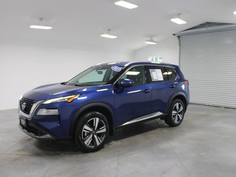 Used 2023 Nissan Rogue SL FWD image 4