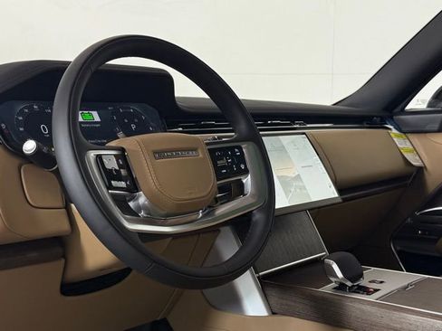 New 2026 Land Rover Range Rover SE image 40