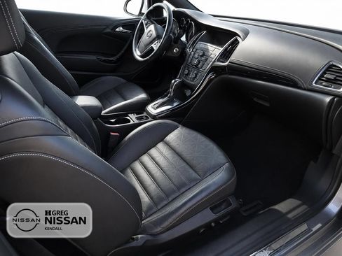 Used 2019 Buick Cascada Premium FWD image 11