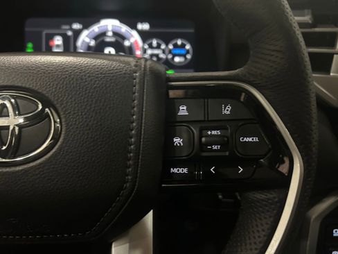 Used 2025 Toyota Tundra Platinum image 15