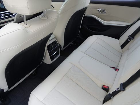 Certified 2024 BMW 330i Sedan RWD image 34