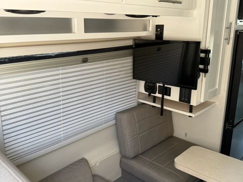 Used 2019 Ford Transit 350 XLT RWD image 68