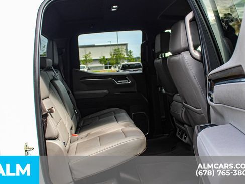 Used 2025 GMC Sierra 1500 SLT RWD image 18