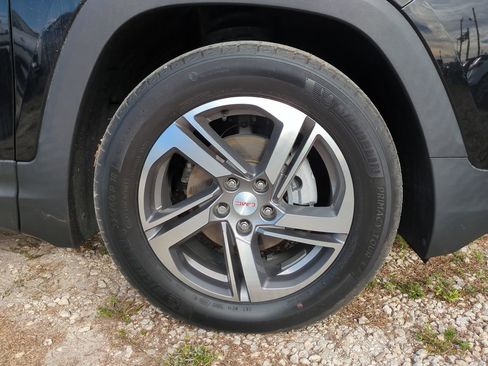 Used 2021 GMC Terrain SLT image 11