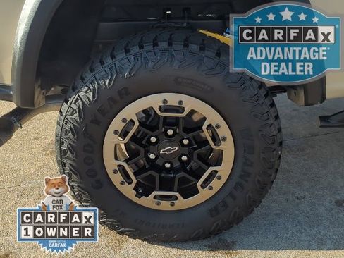 Certified 2024 Chevrolet Colorado ZR2 w/ LPO, Sports Bar Package image 4