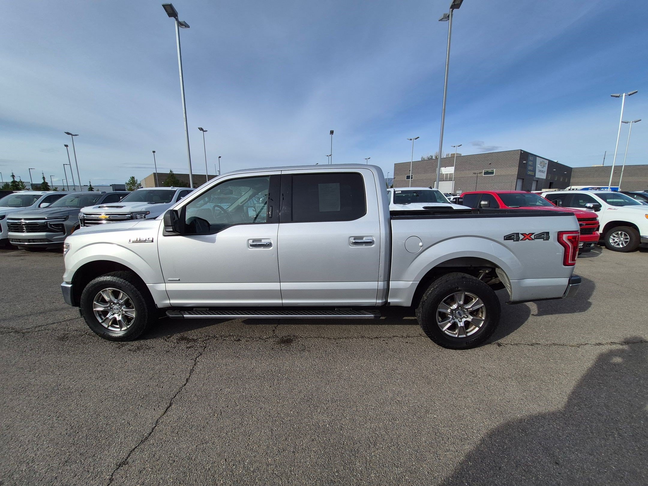 Used 2017 Ford F150 XLT w/ Equipment Group 302A Luxury AWD/4WD image 7