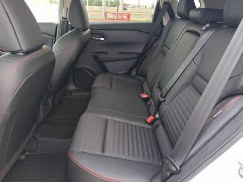 New 2026 Nissan Rogue SV AWD/4WD image 29