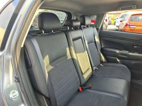 Used 2022 Mitsubishi Outlander Sport SE image 25