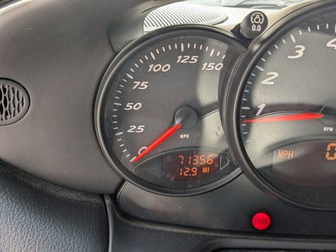 Used 2000 Porsche Boxster RWD image 19