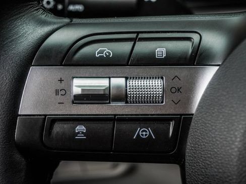 Certified 2025 Hyundai Tucson SEL AWD/4WD image 39