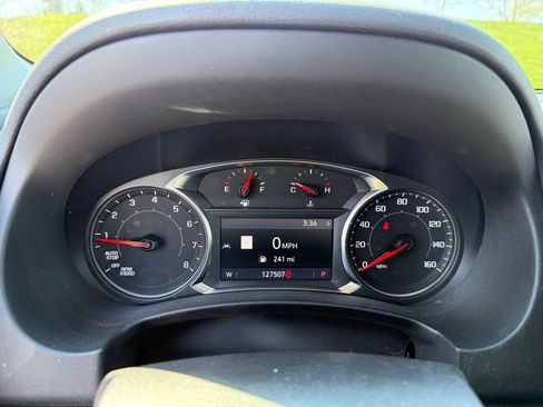 Used 2022 GMC Terrain AT4 w/ Infotainment Package II AWD/4WD image 9