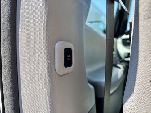 Used 2017 Toyota Sienna XLE w/ XLE Navigation Package FWD image 29