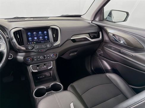 Used 2022 GMC Terrain SLT w/ Tech Package AWD/4WD image 26