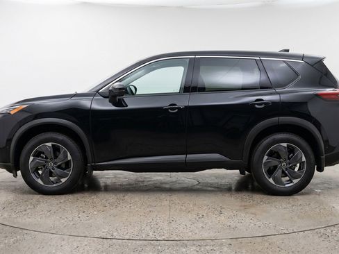 Used 2025 Nissan Rogue SV AWD/4WD image 3