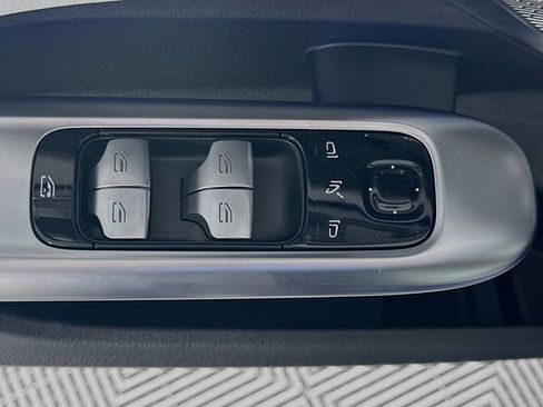 New 2026 Mercedes-Benz C 300 4MATIC Sedan image 18