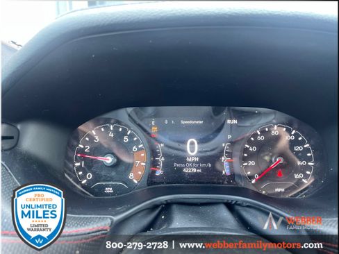 Used 2024 Jeep Compass Trailhawk AWD/4WD image 8