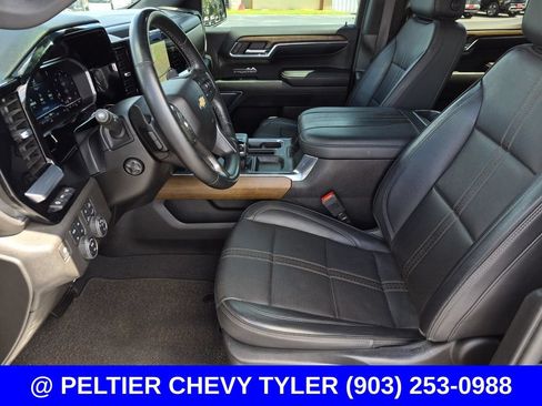 Used 2023 Chevrolet Silverado 1500 High Country w/ Technology Package AWD/4WD image 37