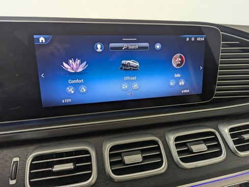 Used 2025 Mercedes-Benz GLS 450 4MATIC image 47