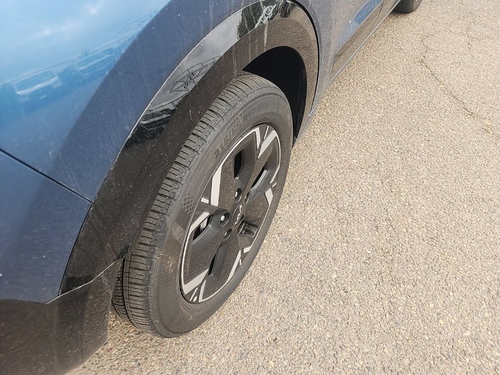 Certified 2024 Kia Niro Wind FWD image 15