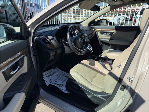 Used 2019 Honda CR-V Touring image 6