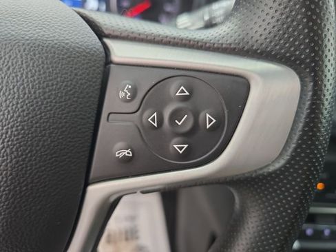 Used 2024 GMC Terrain SLE image 30