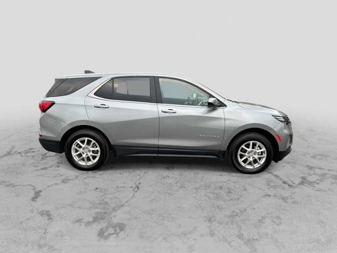 Used 2024 Chevrolet Equinox LT AWD/4WD image 9